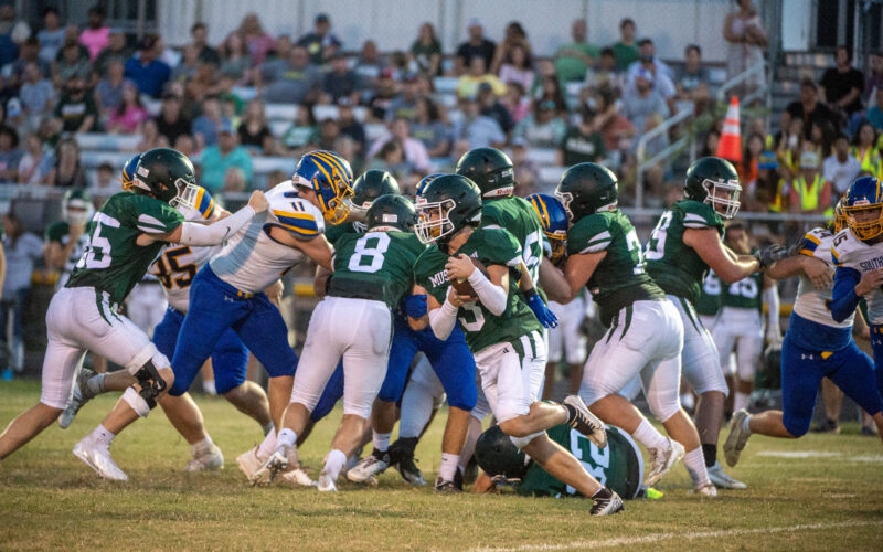 Pinecrest gets lone football win in the county 